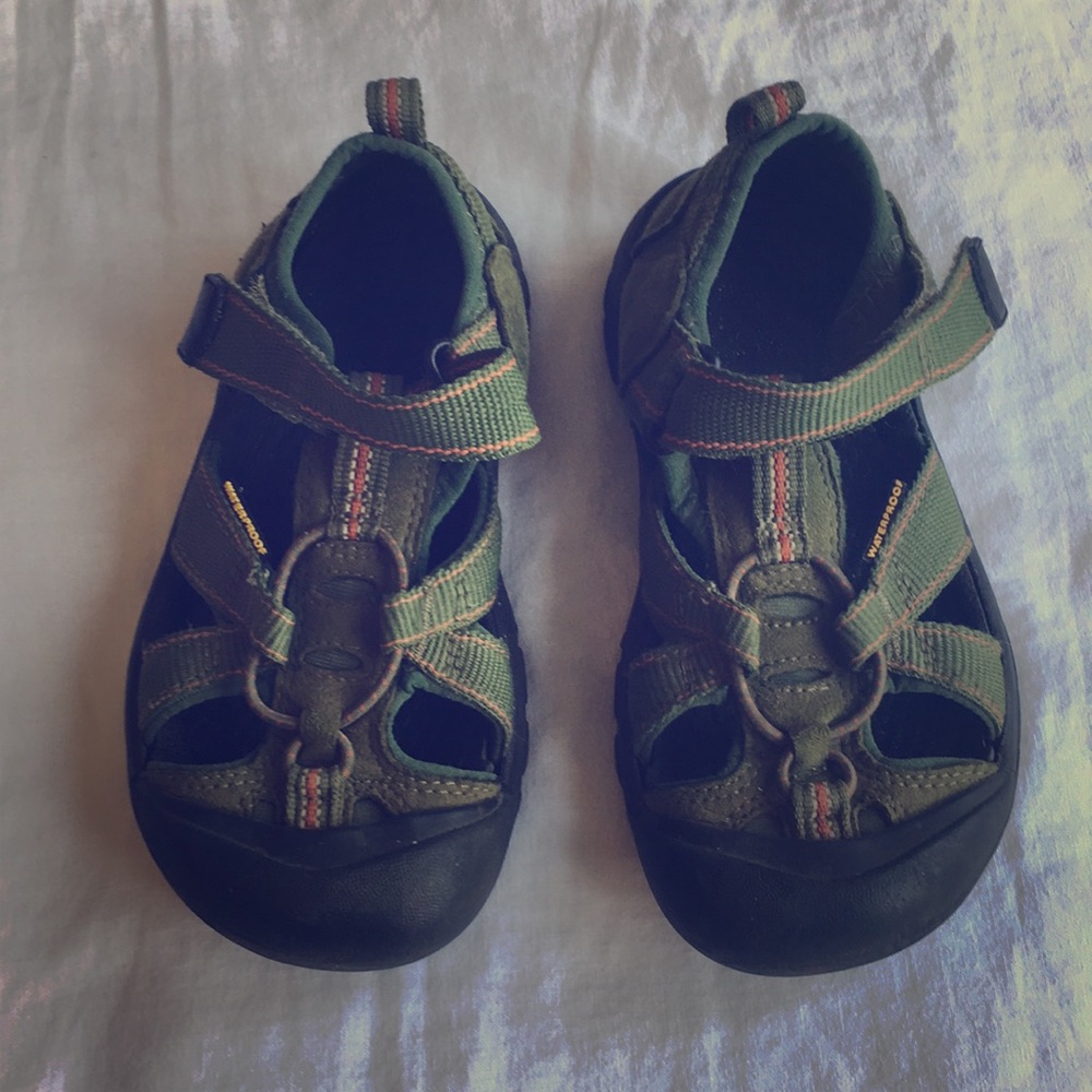 Kids Keen Size 13B Green Newport Sandals